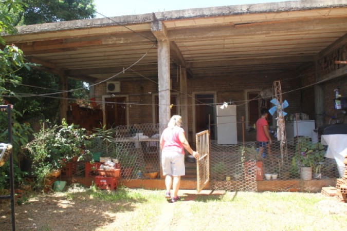 Vendo Casa con Local Comercial